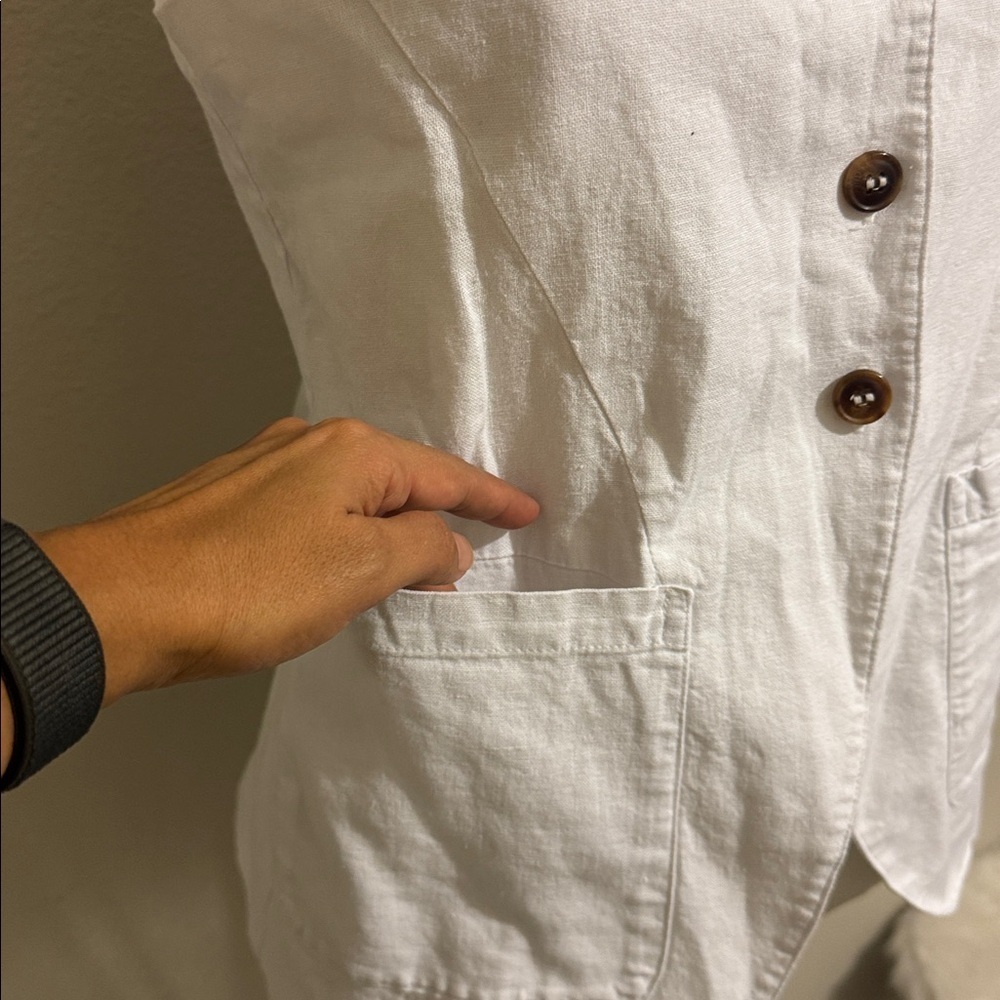 Joie Linen Blend Button Front Short Vest Classic - Picture 4 of 8